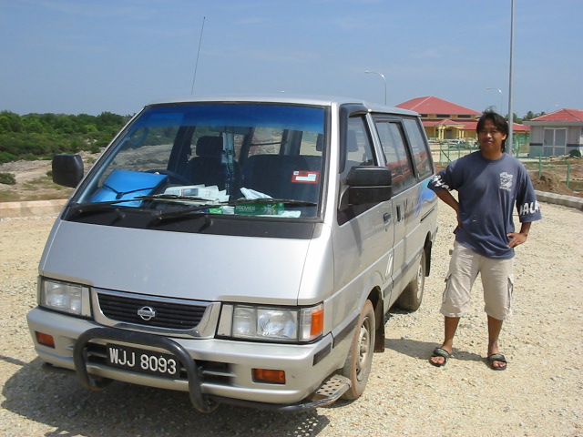 nissan050.jpg